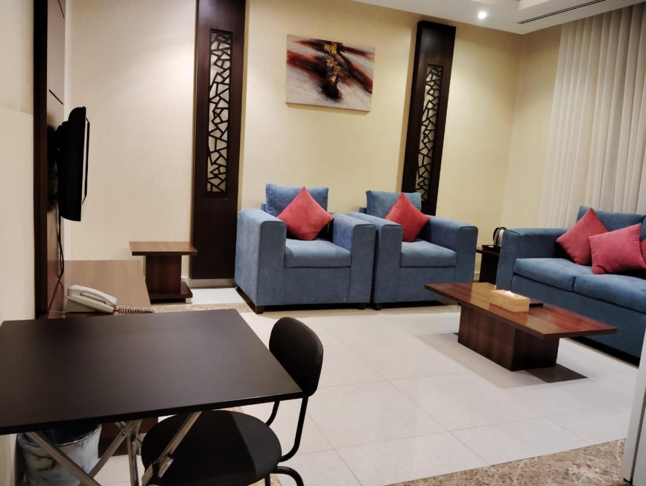 Hotelier By Cantonal Aparthotel Riyadh