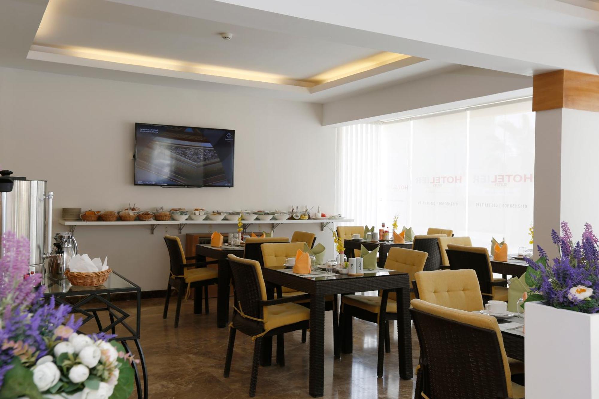Hotelier By Cantonal Aparthotel