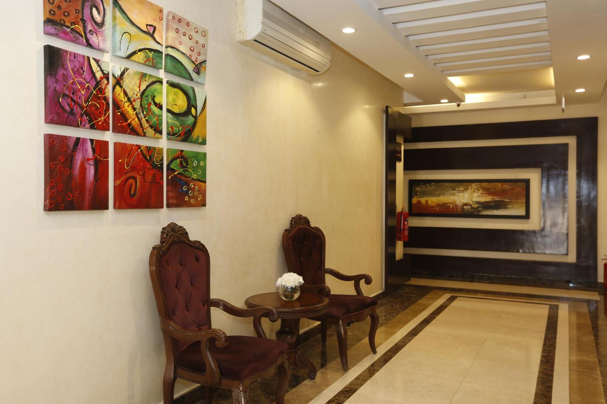 Hotelier By Cantonal *